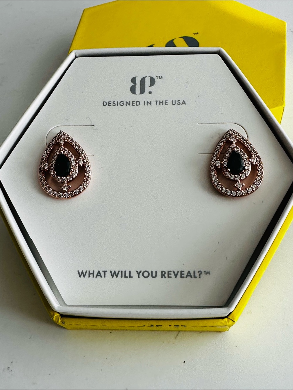 NIB Bomb Party “My Inner Beauty” earrings ER50325